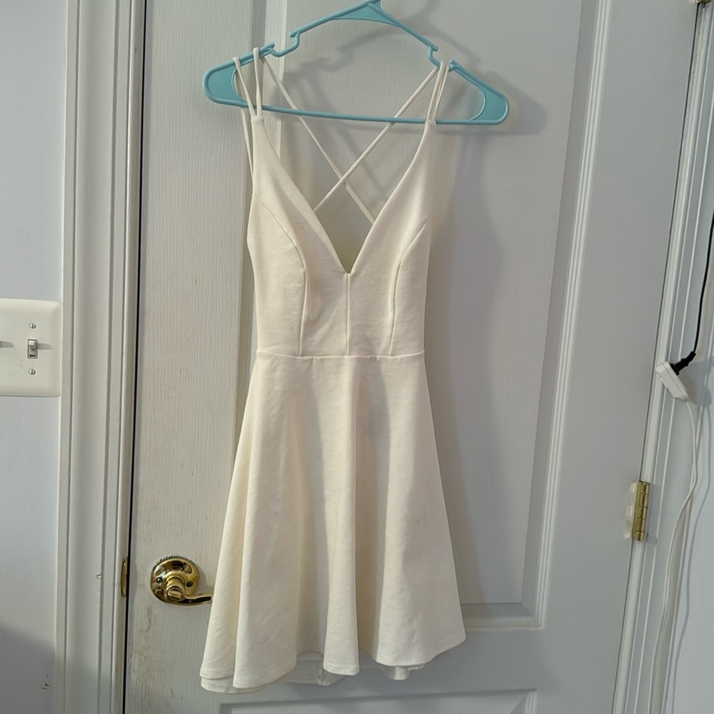White Lulu’s Homecoming Dress